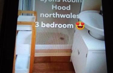 Deluxe 3 bedroom Lyons Robin hood oaklands with free wifi free sky - Photo 14