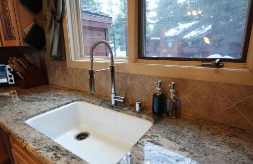 2BR 2BA Spacious Townhome Sleeps 6 with Spa Sauna - Foto 14