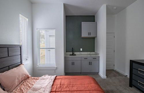 Contemporary Comfort Modern Home - Foto 11