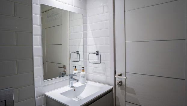 Modern Luxurious Studio Apartment - Foto 5, Baño