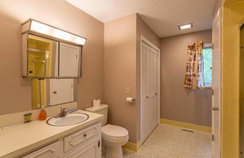 Bucky's Hideaway - Photo 13