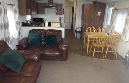 Modern 3 bedroom lodge at Avonvale Holiday Lodges - Photo 20