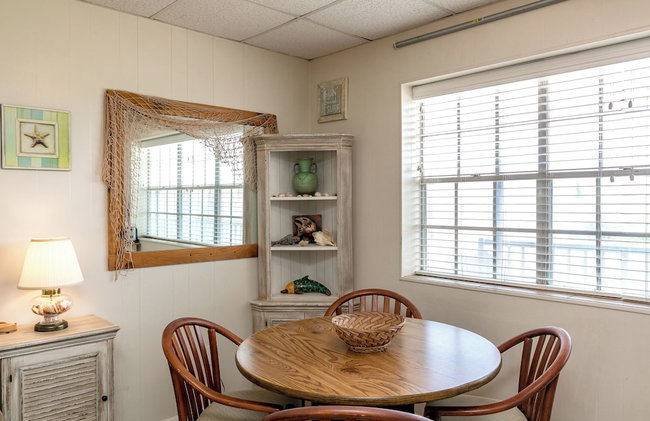 Buried Treasure by Silver Sands Vacation Rentals - Photo 37