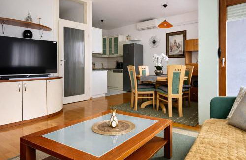 Angelina Green Oasis - Free Parking, Self check in - Foto 4