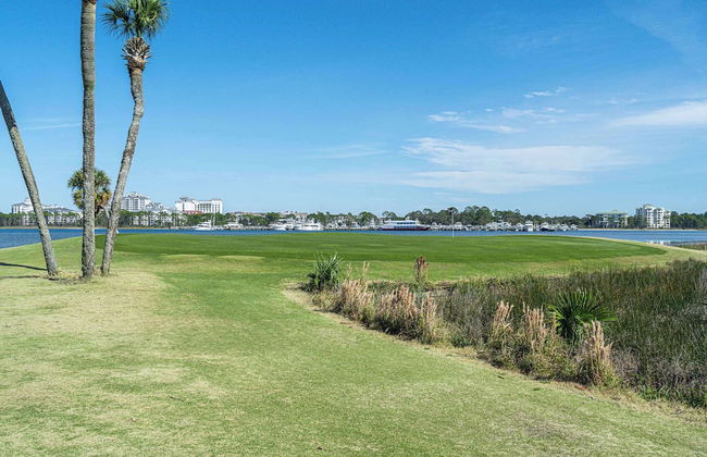 Seashell Shuffle at Pilot House - Foto 24