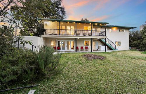 Entire Private Home with 4 Bedrooms 3 Bathrooms, King Bed, Big Yard, Prime Area, Ranch Style, Available Now - Photo 46