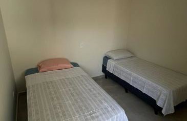 Casa bem localizada! Próximo a BR 277 e Av das Cataratas - Foto 11