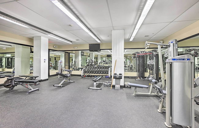 Heart of Dtwn Omaha: Historical Apt w/ Perks - Foto 2