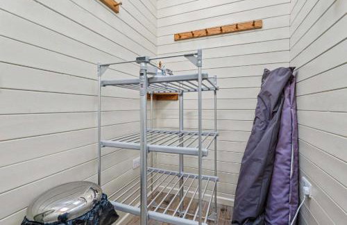 Willow Stylish pod with peaceful rural views - Photo 22