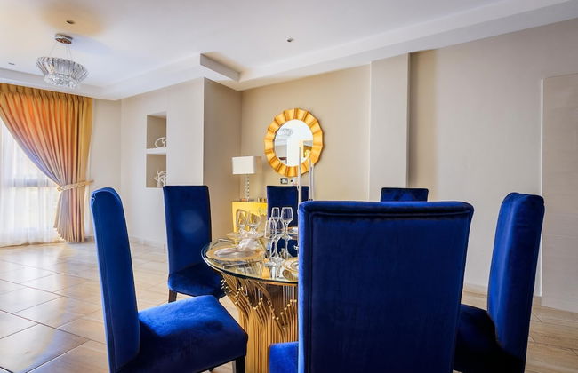 Oak Plaza Suites - Photo 33