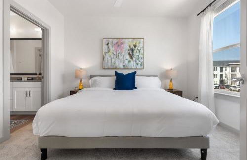 Bright Spacious 2BR 2BA Open Layout - Foto 28