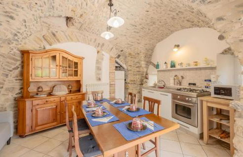 2 Bedroom Nice Home In Borgo D'oneglia - Foto 4