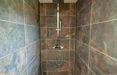 Gorgeous Wooden Chalet Near Lourdes - Photo 24