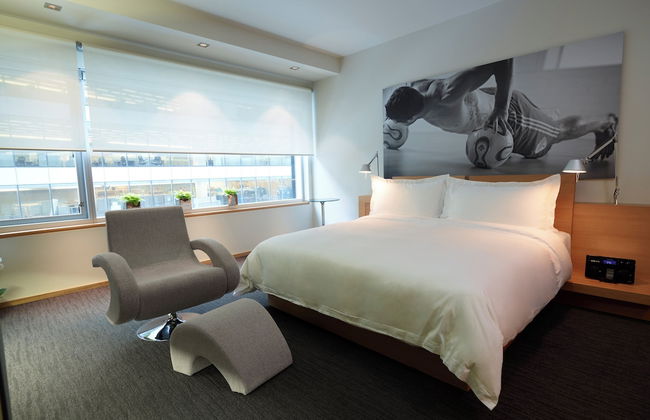 Le Germain Hotel Maple Leaf Square - Foto 24