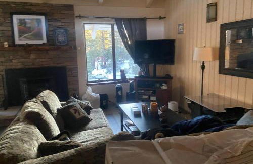 Comfy, Quiet, Condo near Lake Mary and the Village - Foto 8