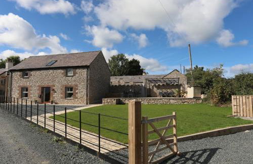 The Stables - Photo 38