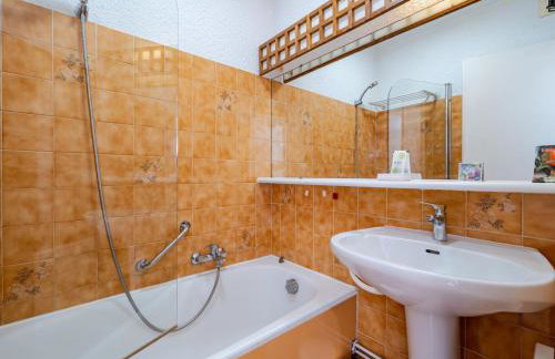 Appartement 6 pers, vue mer, Wi-Fi et parking inclus - FR-1-827-79 - Foto 8