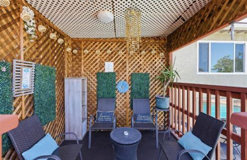 Colorful and Cozy Haven with Heated Pool - Foto 31