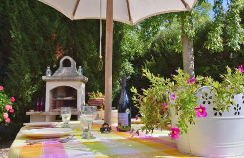 Holiday Home in Le Châtelet with Pool - Foto 36