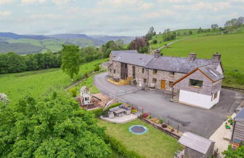 3 Bed in Machynlleth oc-bow321 - Photo 2