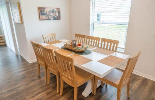 Brand New Designer Home - 5 minutes from East Port - Foto 25