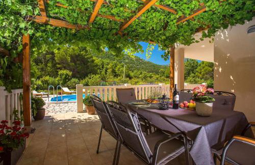 VILLA ANA - 3 bedroom villa with private pool and unspoiled natural environment - Photo 5