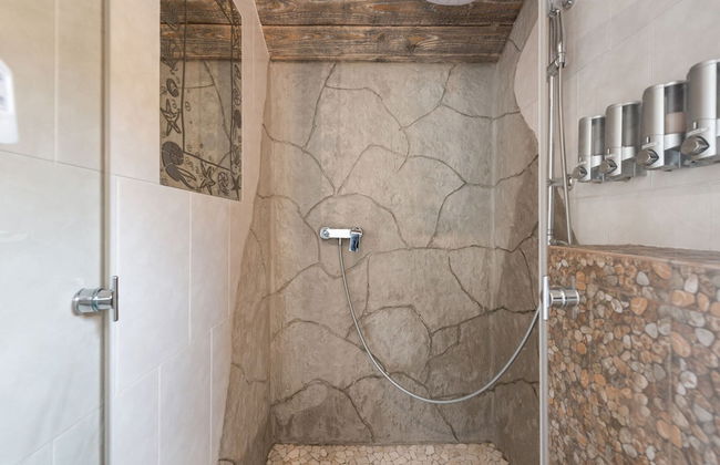 Modern Holiday Home in Pinsdorf With Garden - Photo 52