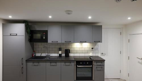 Modern 2 Bed Apartment in Bicester Town Centre - Foto 5, stove, dishwasher, toaster