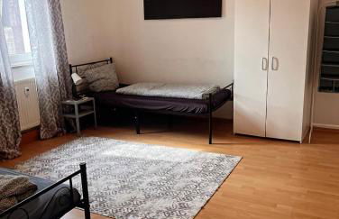 Super Monteurwohnung mit Balkon und Parkplatz, bei Bayreuth ruhig, 4 Betten Wifi, Küche - Foto 7