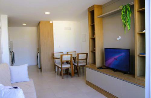 Apto de duas suítes com vista mar - 100 metros da praia em Canasvieiras - Foto 6