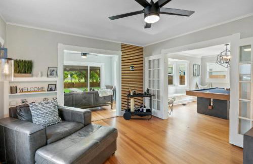 Historic Waterfront estate With Yard & Modern Kitchen - Foto 73