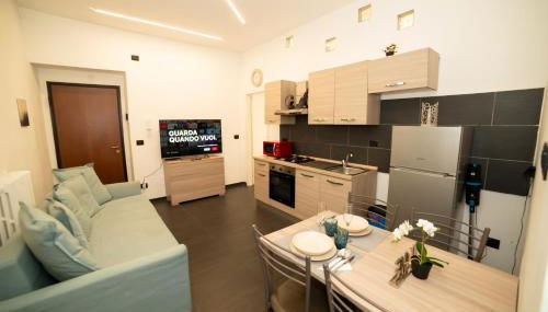 Urban Retreat Porta Nuova - Photo 3, stove, pet friendly