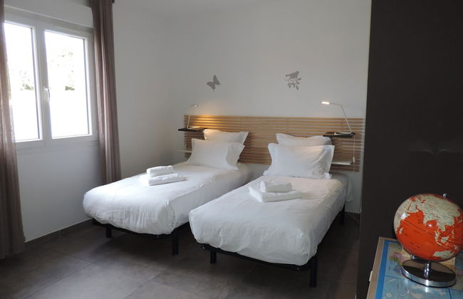 Attractive Holiday Home With Private Pool - Photo 8