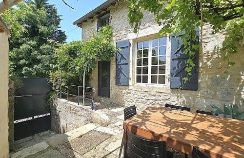 Magnifique villa en pierres au cœur de Saint Antonin Noble Val - Piscine et jardin privés -10 personnes - Foto 21