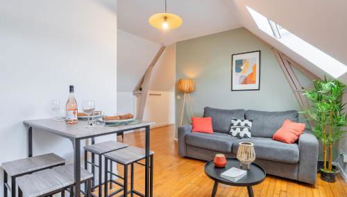 Home cinema- Netflix free - Proche aéroport Beauvais, Chantilly, forêt de Hez-Froidmont, parking public gratuit, Wifi & Netflix - Foto 3