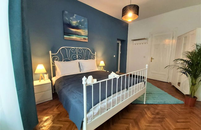 92 Residence - Photo 41