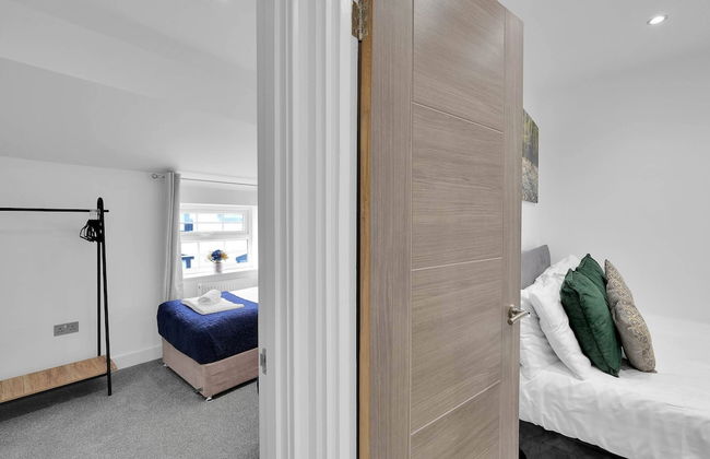 Newly Refurbished 2 Bed Hse Town Centre - Foto 1