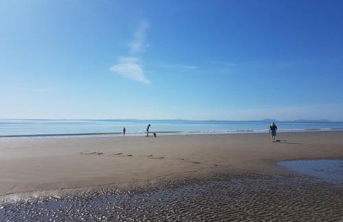 POD2 Family Glamping with seaview & Wi-Fi - Photo 20