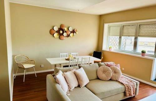 Renovado com AC, 2 WC completos, terraço e garagem - Foto 28