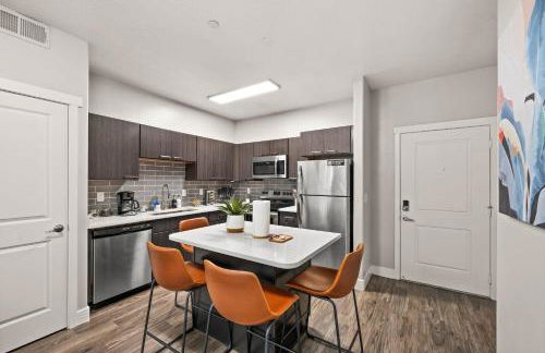 Cozy Getaway Near City Center - Foto 24