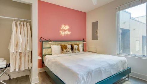 36 Guests on Music Row Bachelorette Suites Glam Room 5 Minutes to Downtown - Foto 5, Other