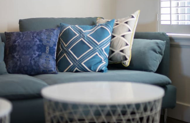 Applewood Suites - The Ossington Loft - Photo 18