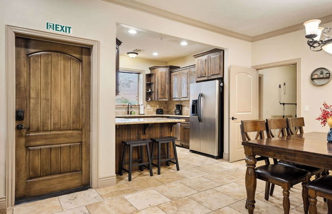 Coral Springs Getaway - Outdoor and Indoor Heated Pool - Close to Zion National Park - Photo 4