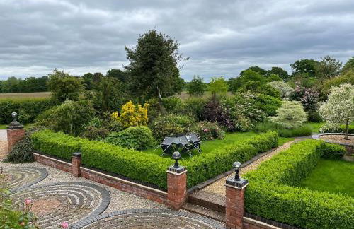 Beautiful 3 Bedroom Cottage - Picturesque Retreat - Foto 4