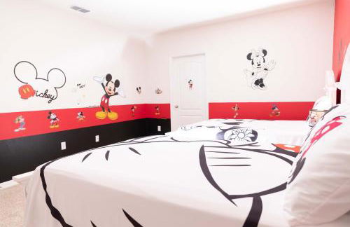 Marvelous Villa, South facing pool and hot tub, themed bedrooms near Disney - Foto 32
