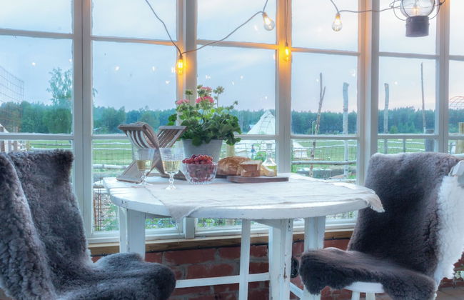 Mickels bondgårdsglamping - Foto 1