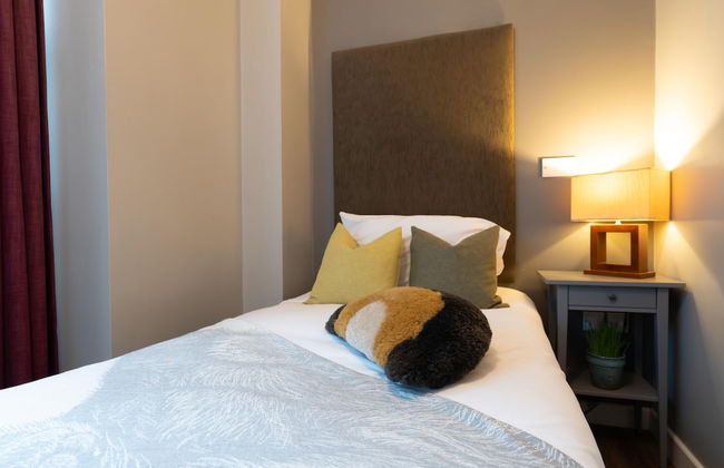 High Street Town House - Photo 19