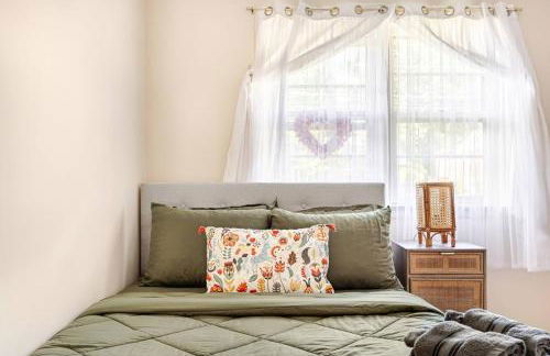 3BR Home - Free Parking-WiFi Kitchen Laundry-Kids Friendly-Near DC & Downtown & Metro-Patio & Deck - Foto 22