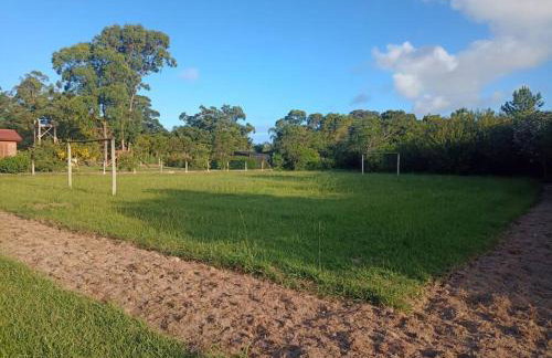 Casa na lagoa do Palmital com acesso à lagoa na propriedade e localizada apenas a 13 km da praia de Atlântida Sul e do Centro de Osório Lugar com Natureza-Wi-Fi 1 cama de casal e um beliche 2 solteiros - Foto 13
