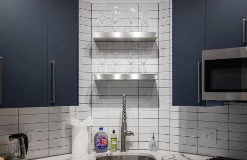 PFR Suites - Highland, 3BR 2BA Shadyside Condo, 2 King Beds, 3rd Floor Walkup - Foto 5